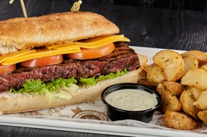GRILLED STEAK AND MOZZARELLA CHEESE