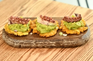 MONTADITOS CON PULPO
